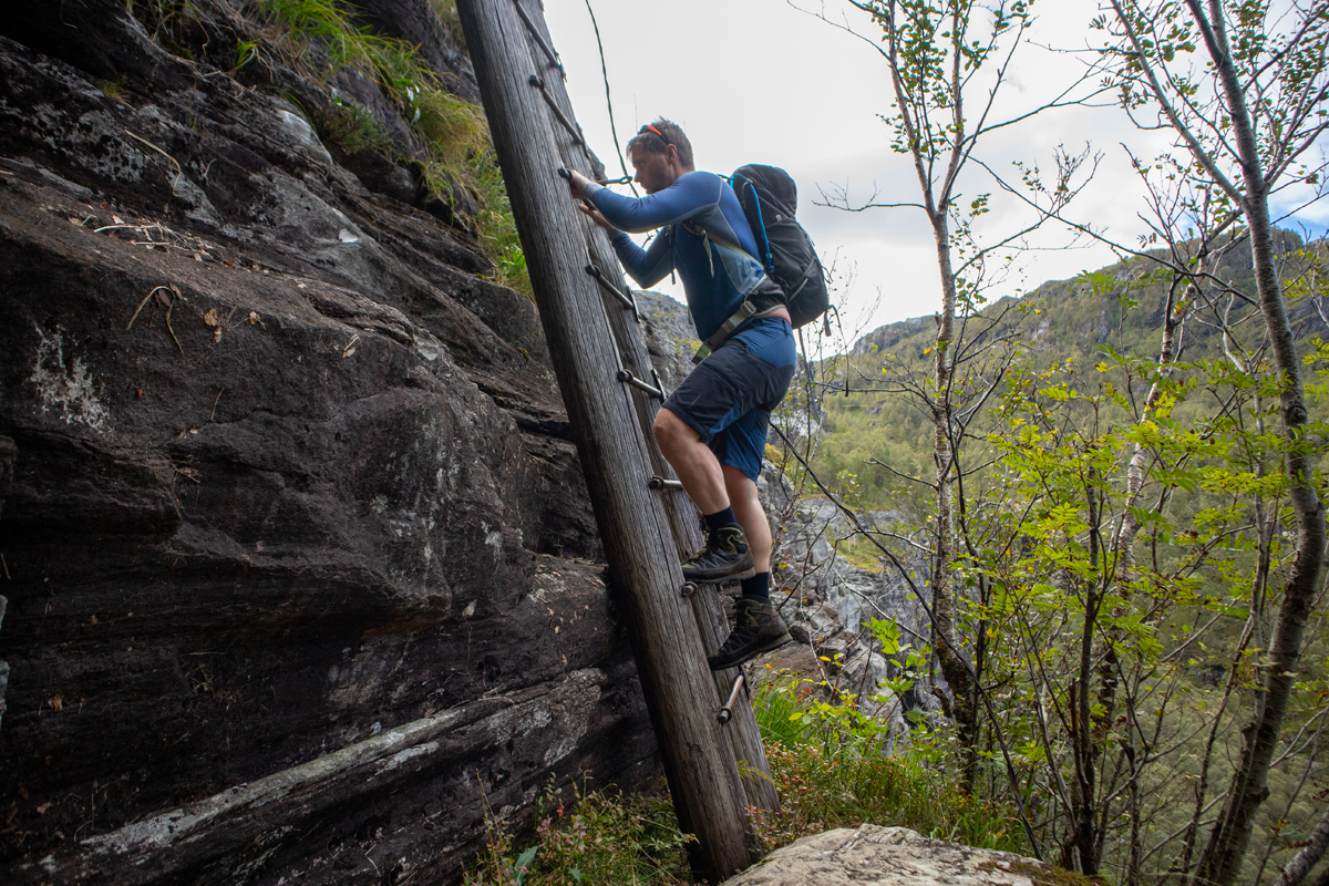 Gamle postveien fra Øvre Hålandsdalen til Strandebarm