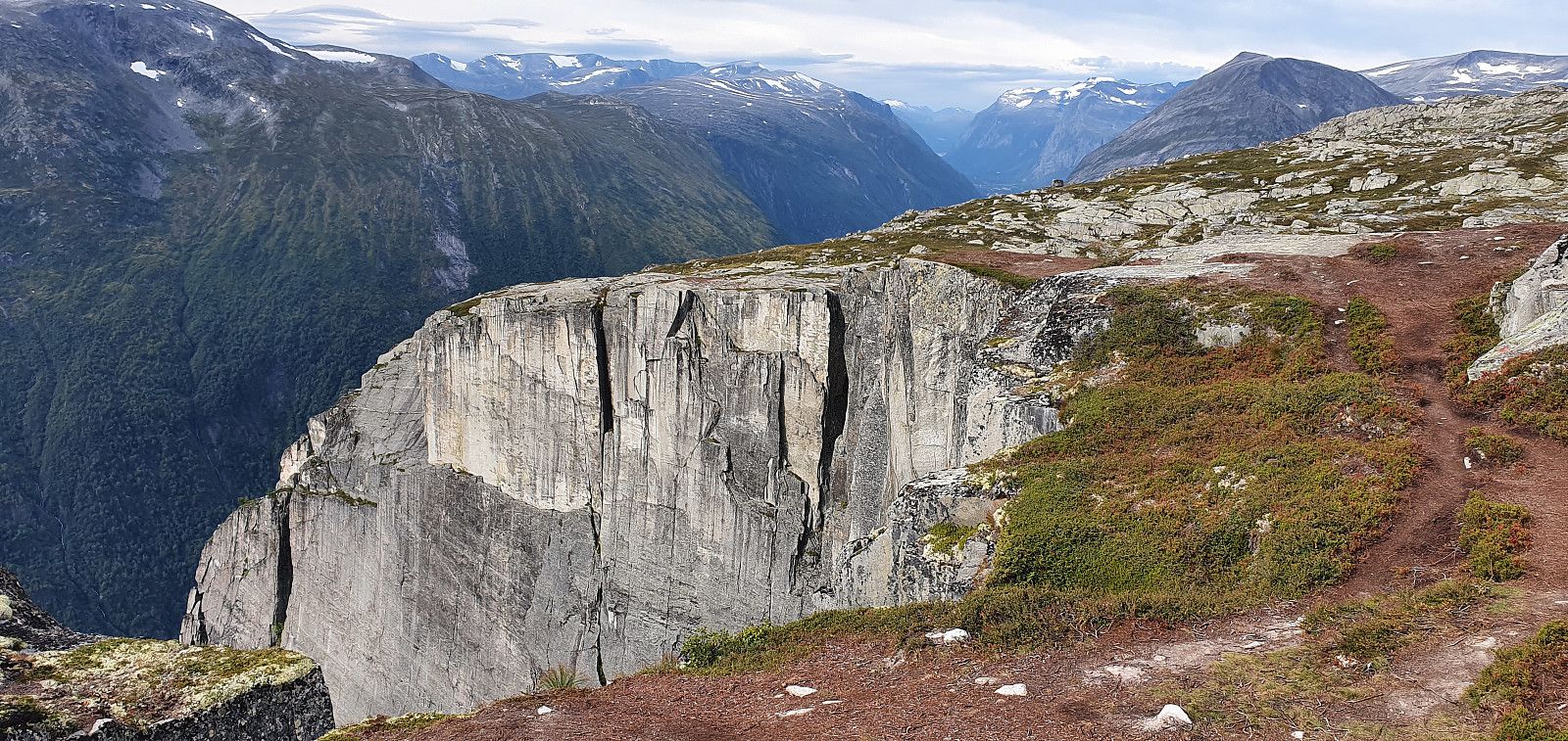 Ekkertinden (1189 moh)