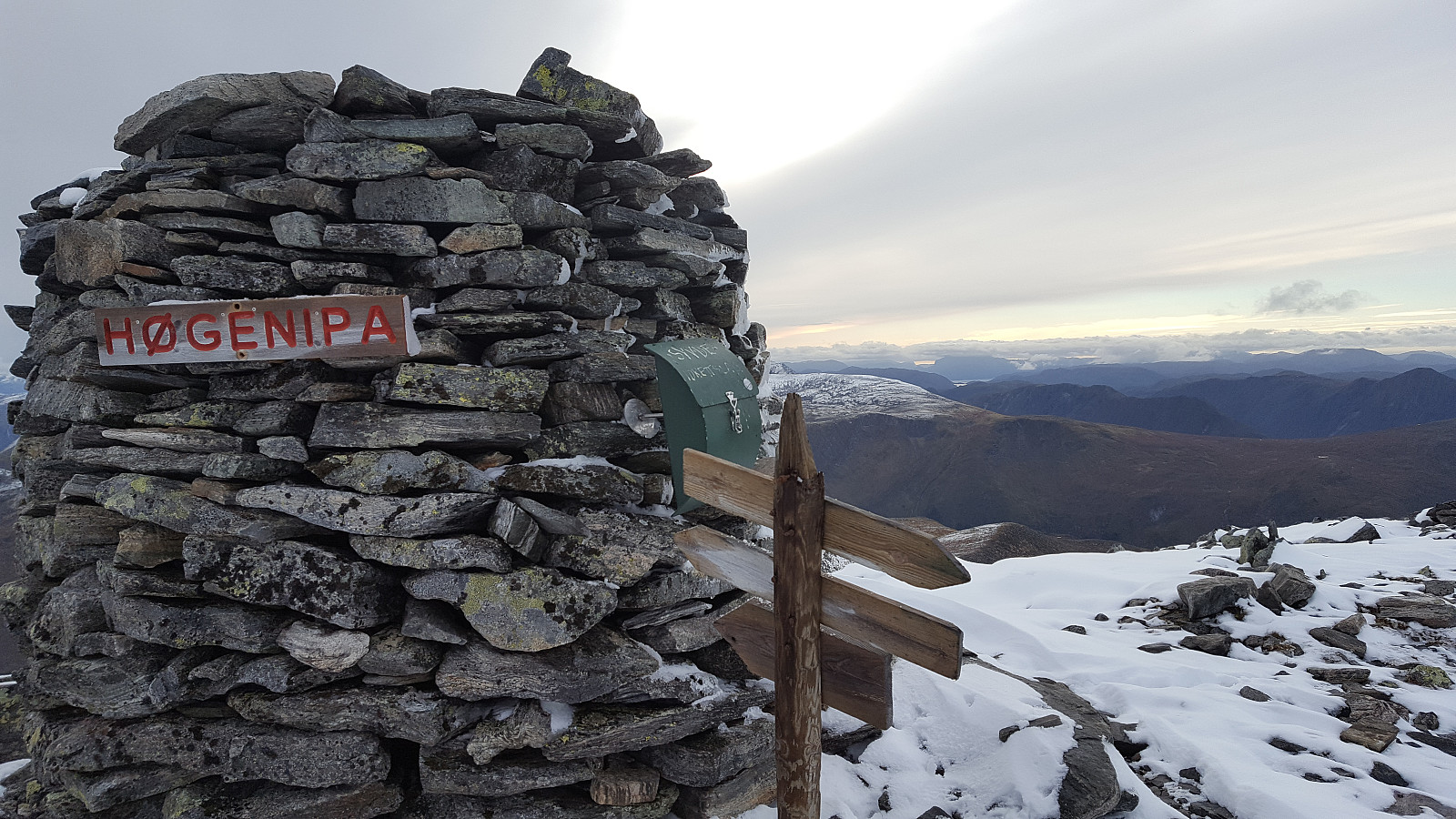 Fjelltur til Høgenipa (1097 moh) i Vanylven