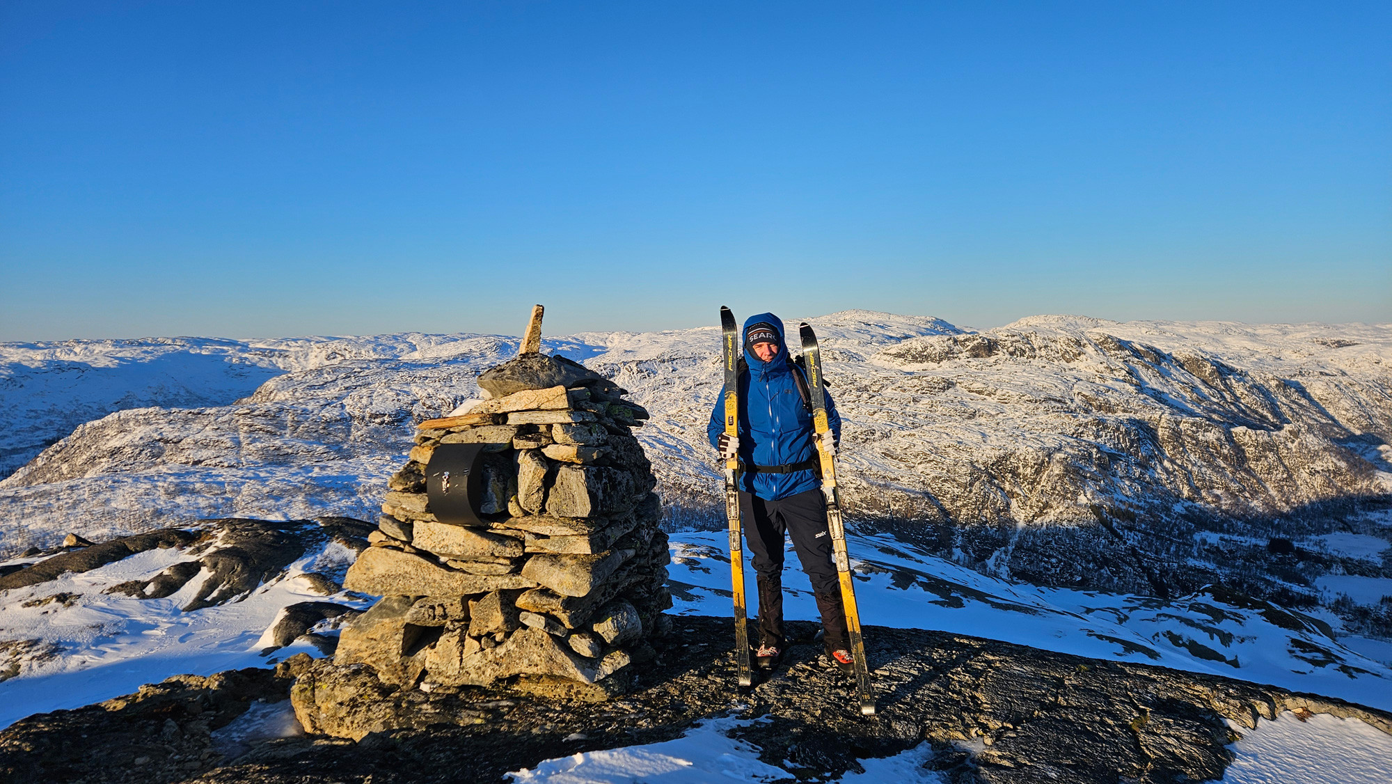 Skitur til Nonhaugen Nord (999moh) i Vaksdal
