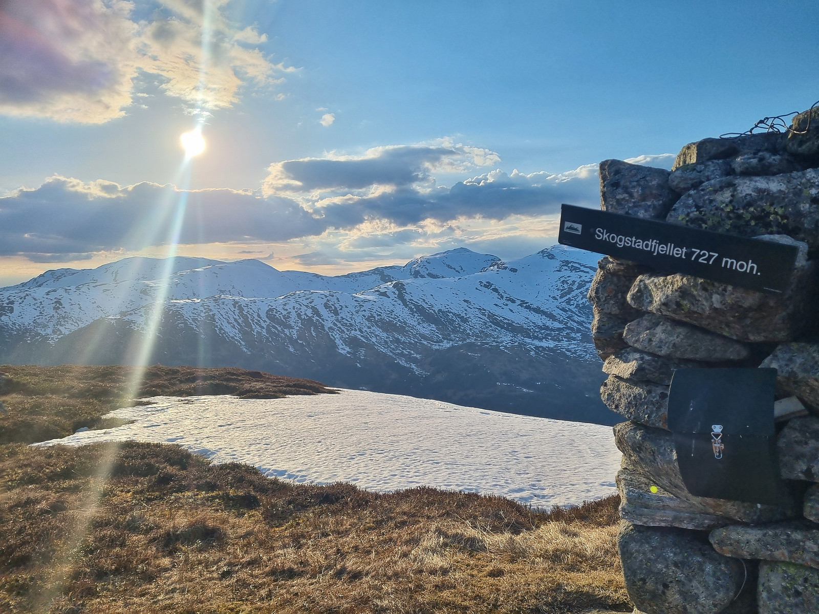 Skogstadfjellet (729 moh)