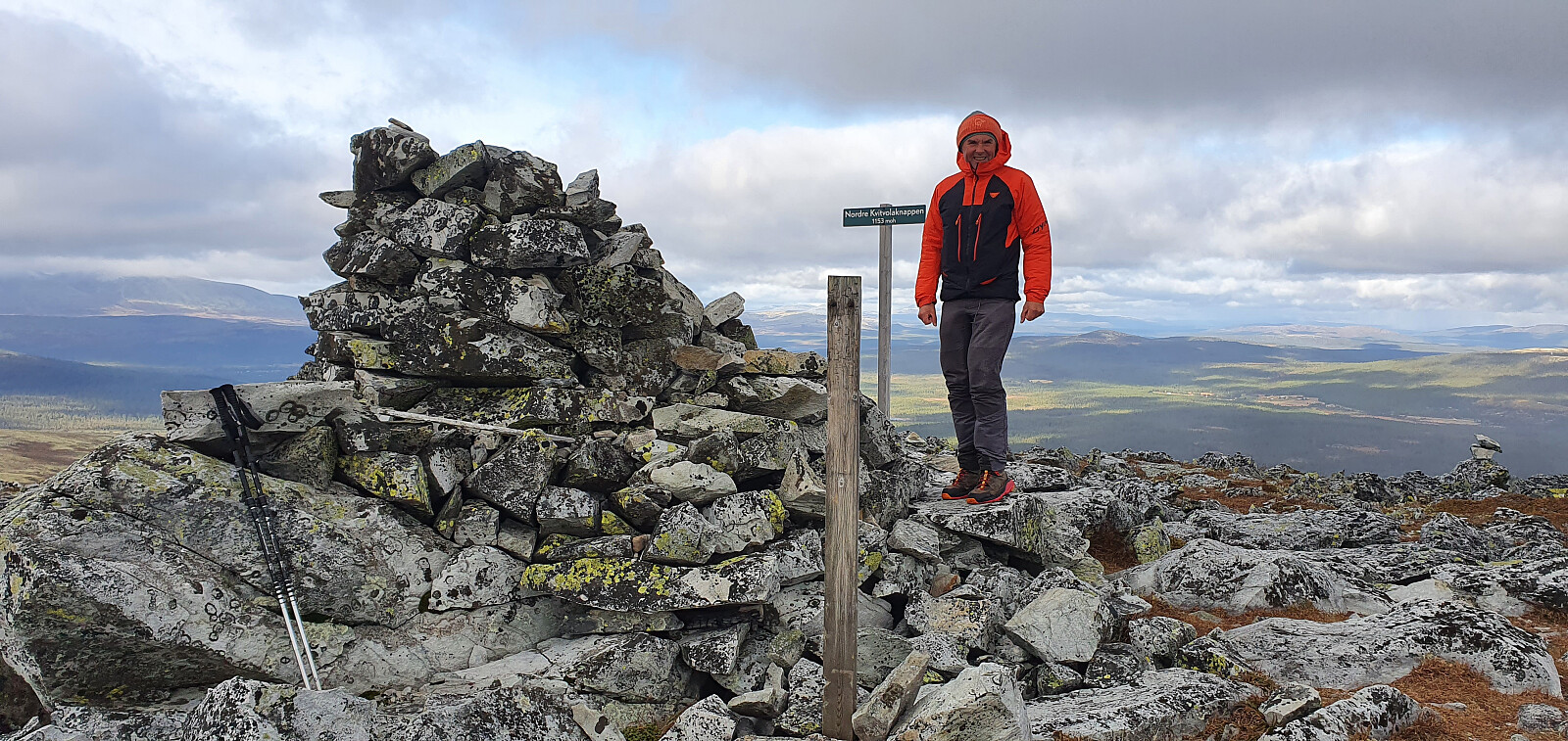 Nordre Kvitvolaknappen (1153moh)