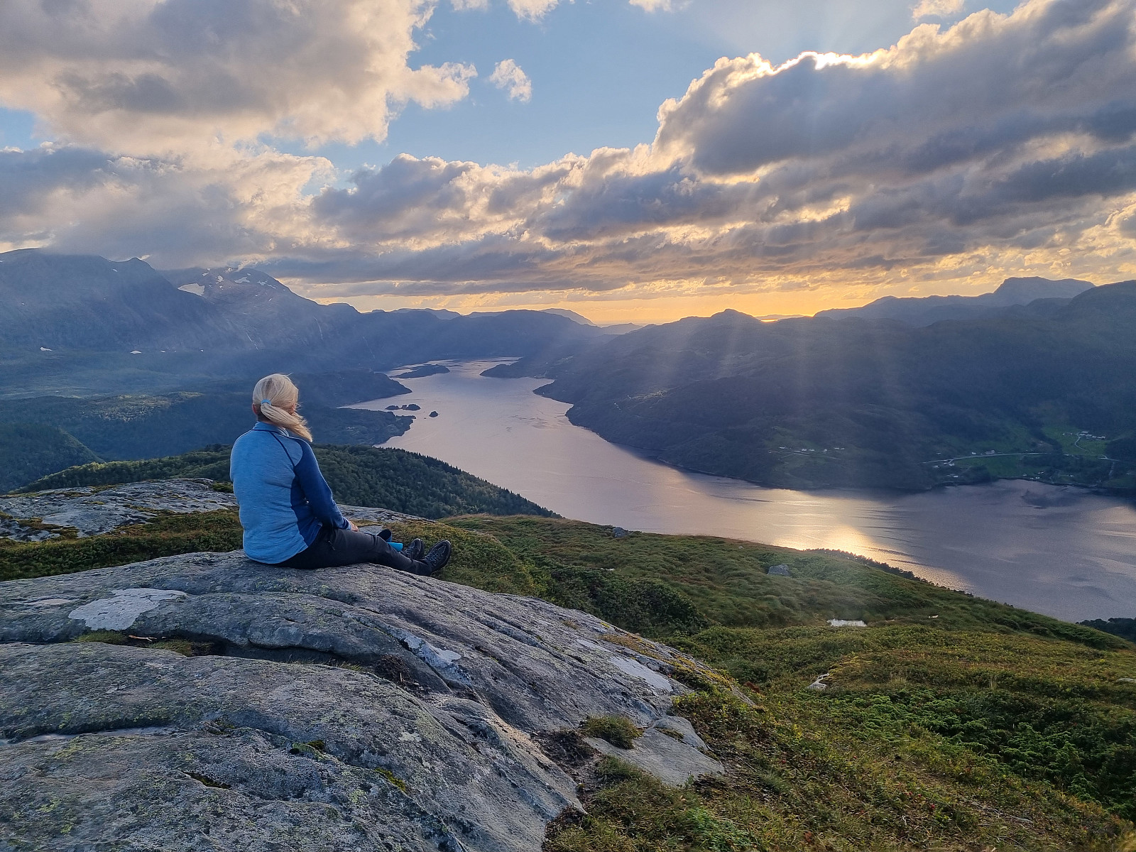 Djupviknipa (662 moh)