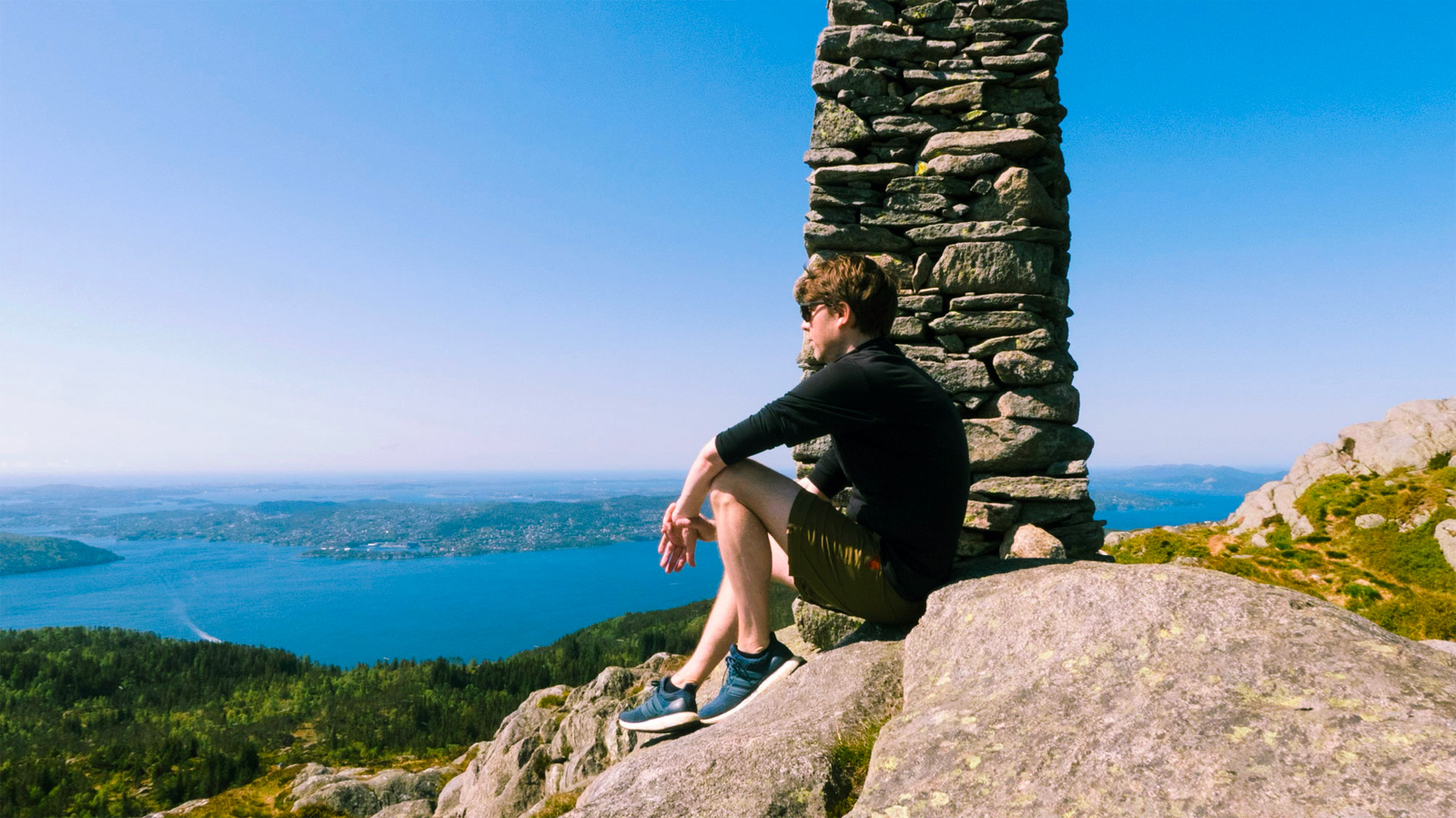 Blåmanen sett fra Fløyen-området med utsikt mot Bergen