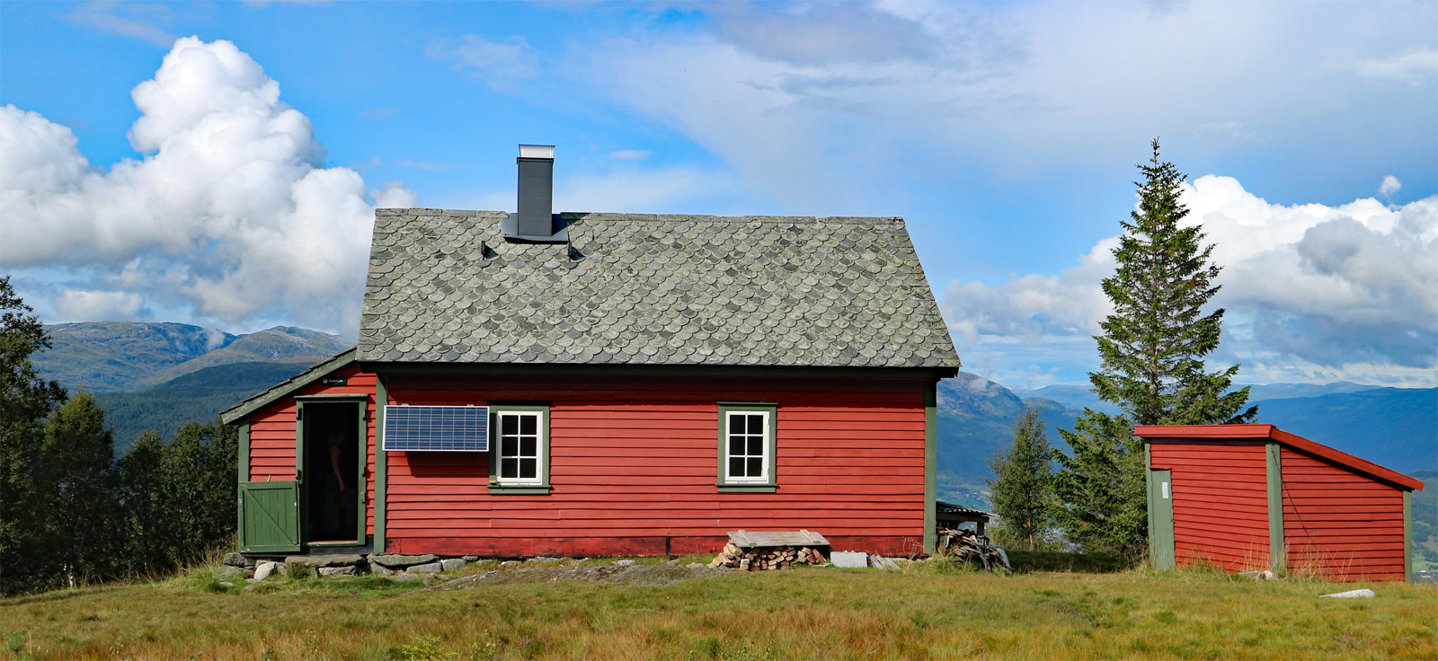 Vandretur til Rosethytta (674 moh) på Voss