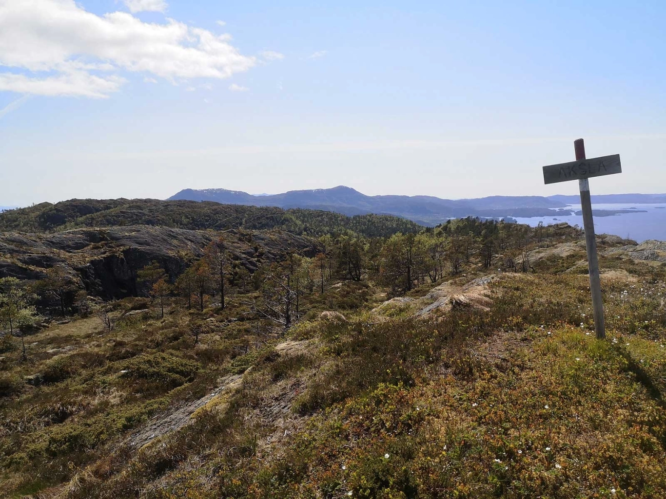 Fjelltur Aksla (514 moh) fra Nordtveit i Fusa