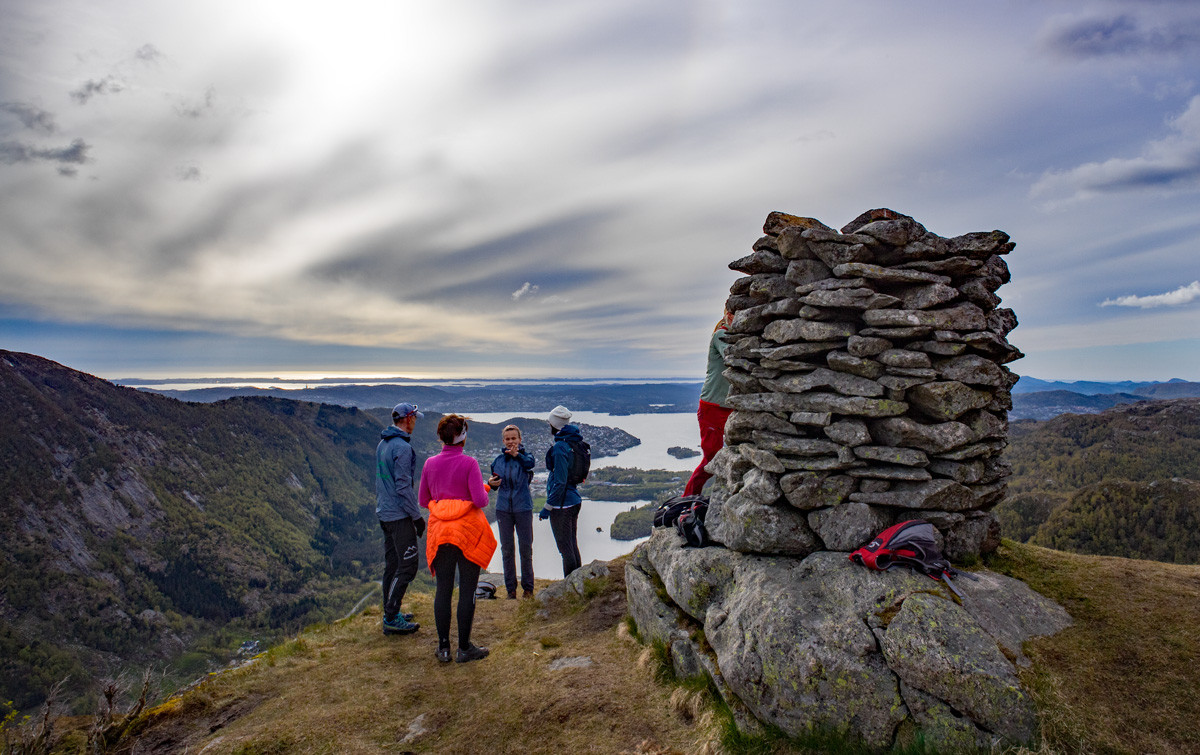 Utsikt fra Ulskebjørnen via Stallane i Eidsvåg