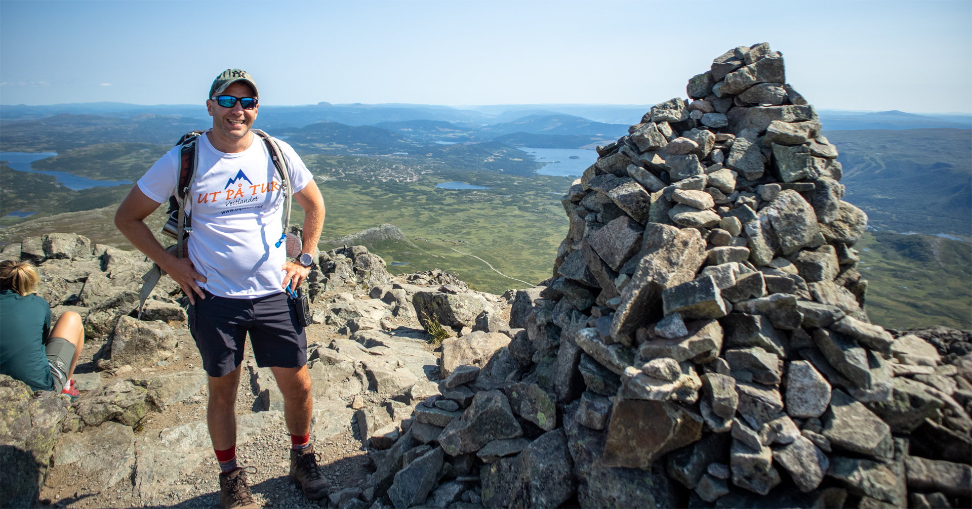 Bitihorn (1607 moh) fra Bygdin på Valdresflye
