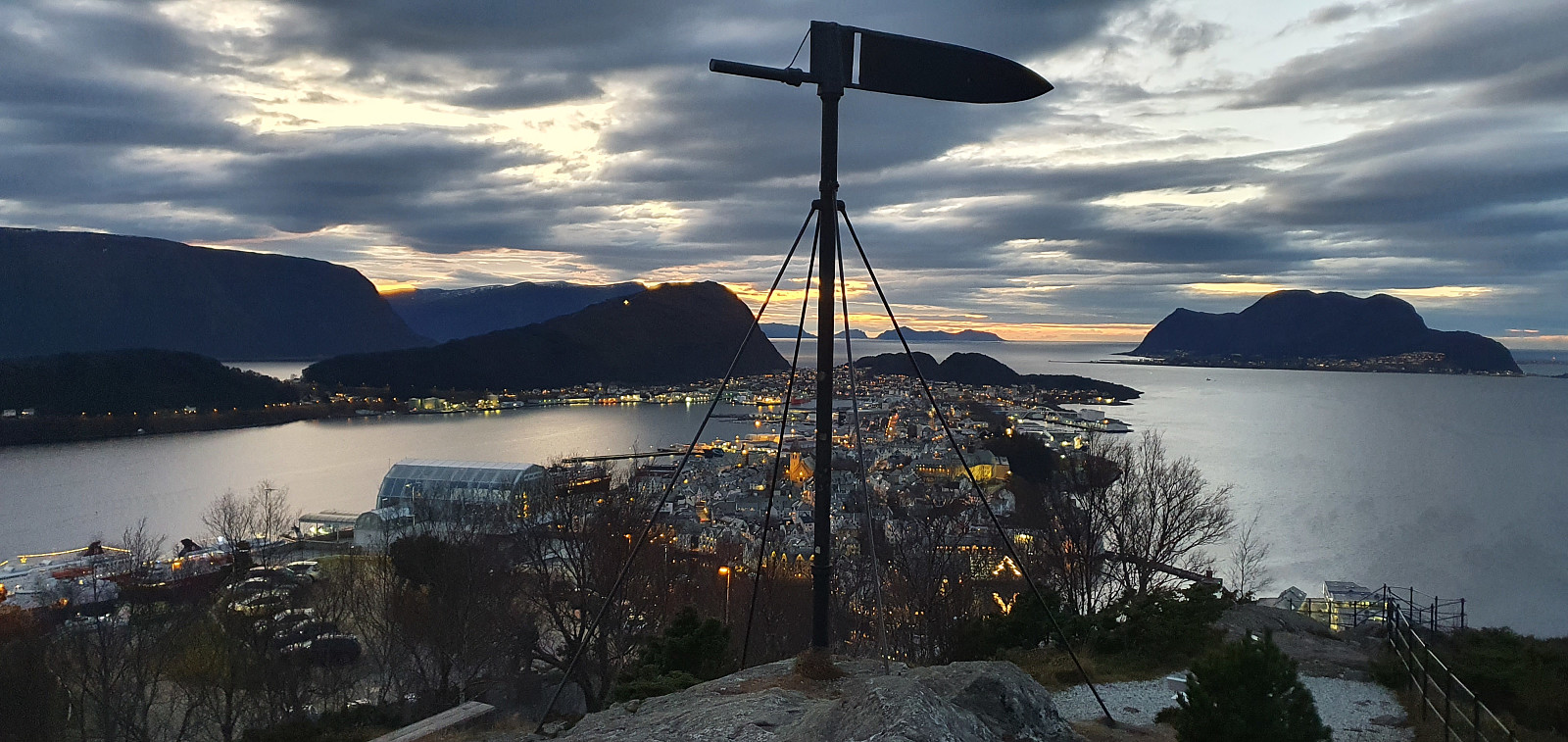 Fjelltur til Aksla (188 moh) i Ålesund