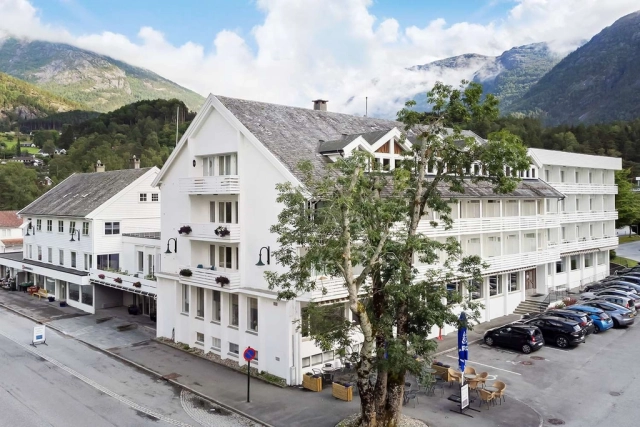 Kinsarvik Fjordhotel - Ullensvang, Vestland