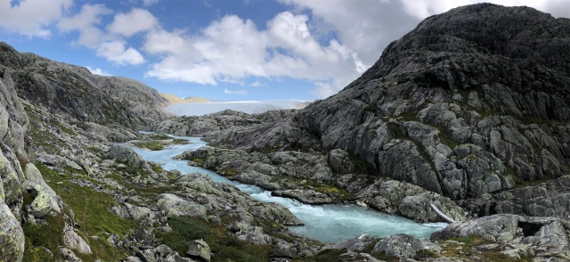 Svelgabreen (849 moh) fra Blådalen, Folgefonna sør - Kvinnherad, Vestland