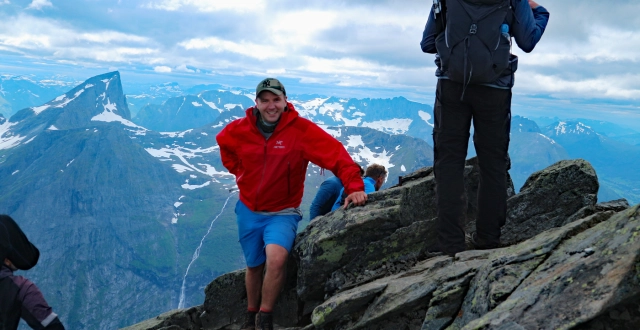 Slogen (1564 moh) fra Øye - Ørsta, Møre og Romsdal