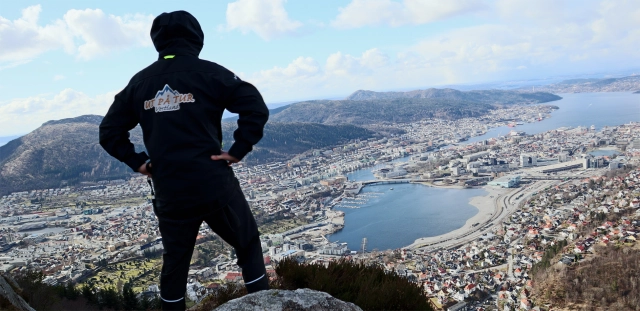 Ulriken (643 moh) opp Ulrikseggen - Bergen, Vestland