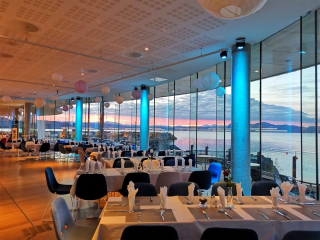 Oseana Kafe og Restaurant