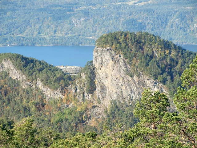 Jonahornet (420 moh) - Ullensvang, Vestland
