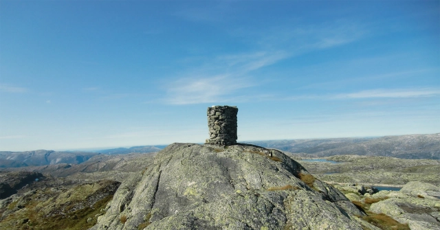 Fjelltur til Skjerjavasshovden (1264 moh) fra Beinhelleren - Vaksdal, Vestland